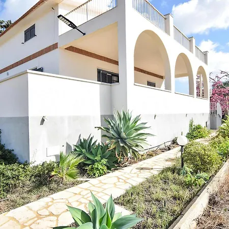Holiday home Awesome In Santa Croce Camerina